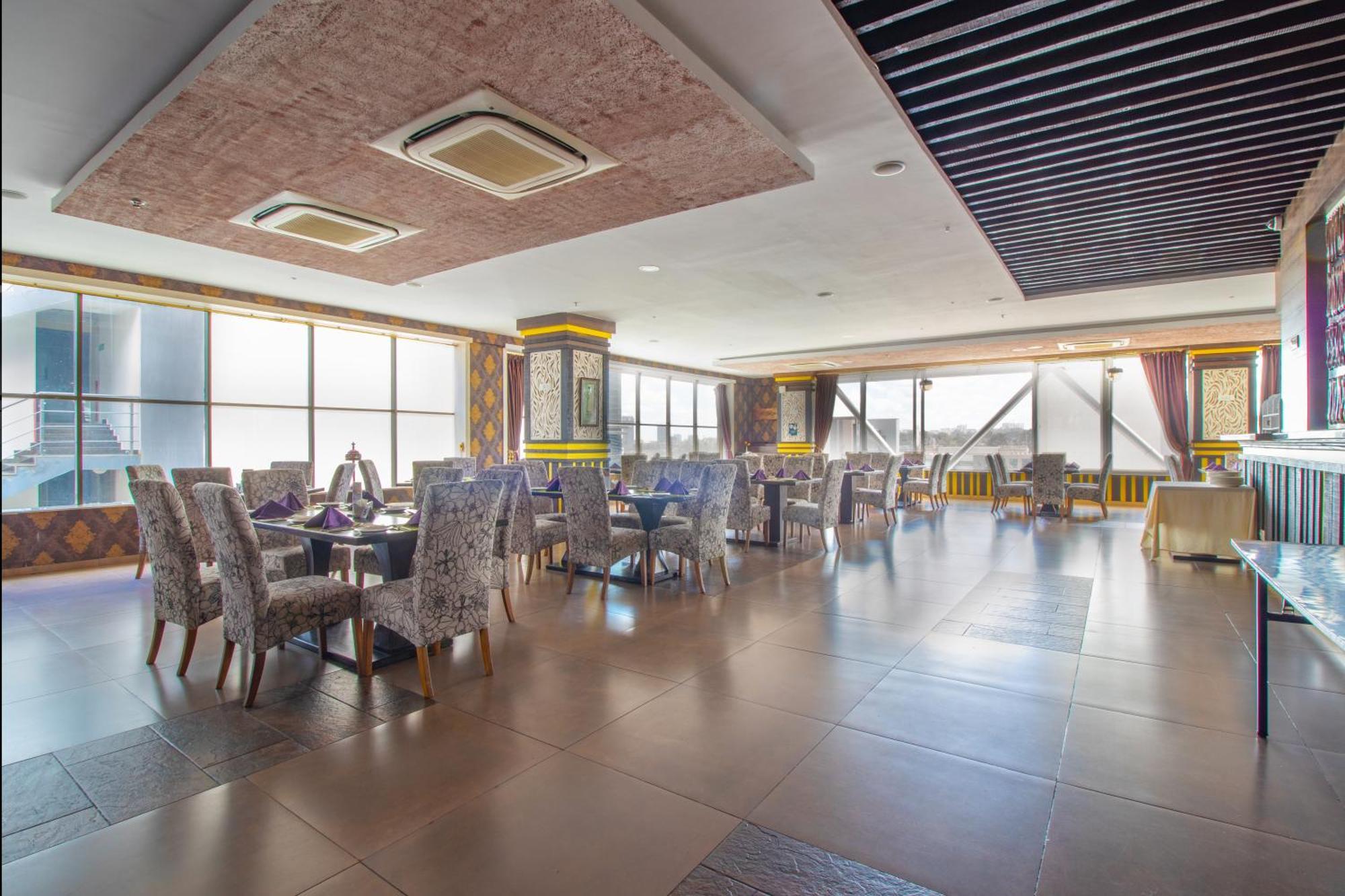 Отель Golden Tulip Westlands Найроби Экстерьер фото